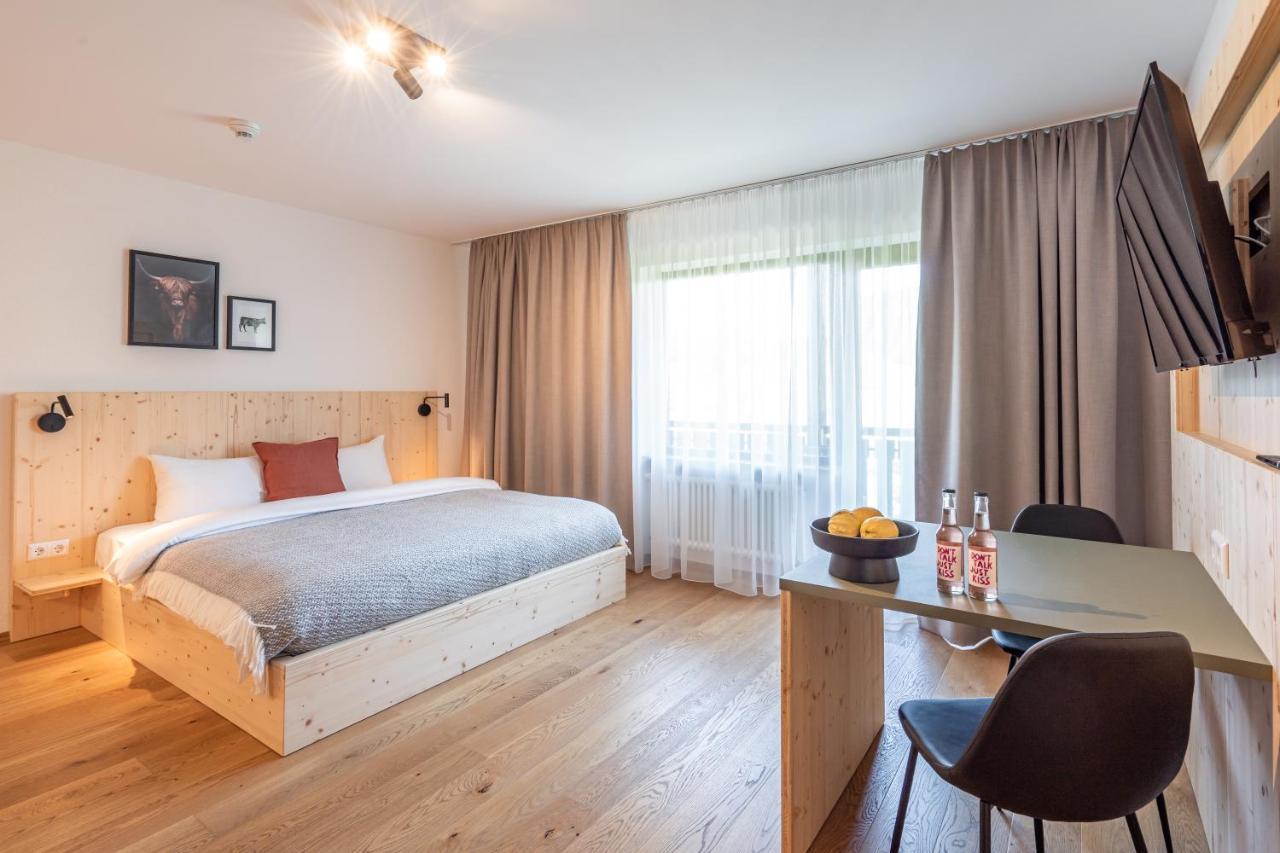 Stuub Jostal Apartment ทิทิเซ-นอยชตัดท์ ภายนอก รูปภาพ