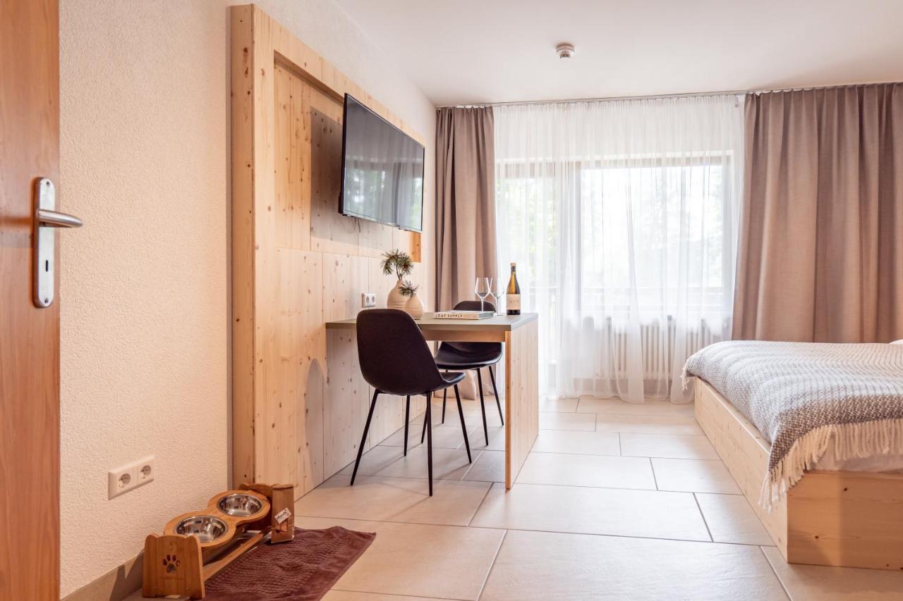 Stuub Jostal Apartment ทิทิเซ-นอยชตัดท์ ภายนอก รูปภาพ