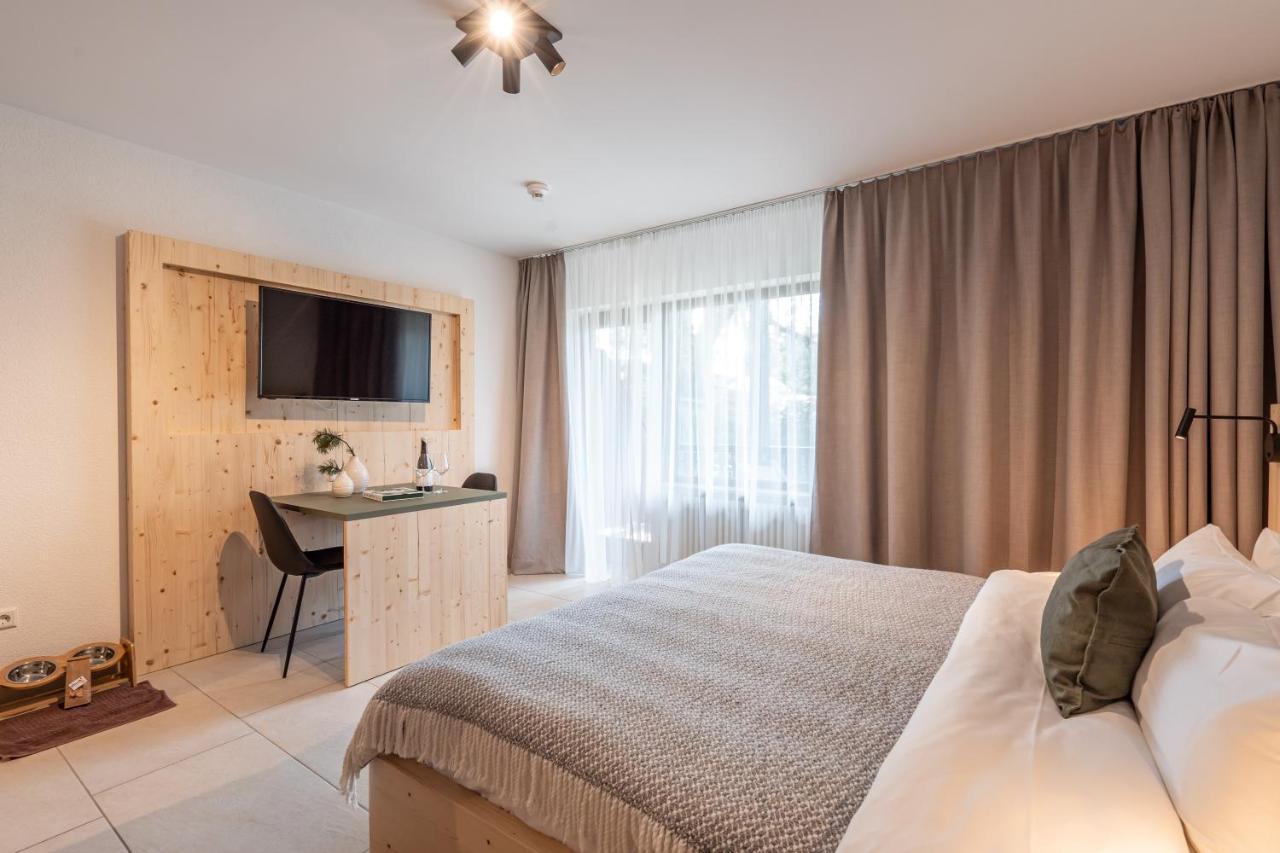 Stuub Jostal Apartment ทิทิเซ-นอยชตัดท์ ภายนอก รูปภาพ