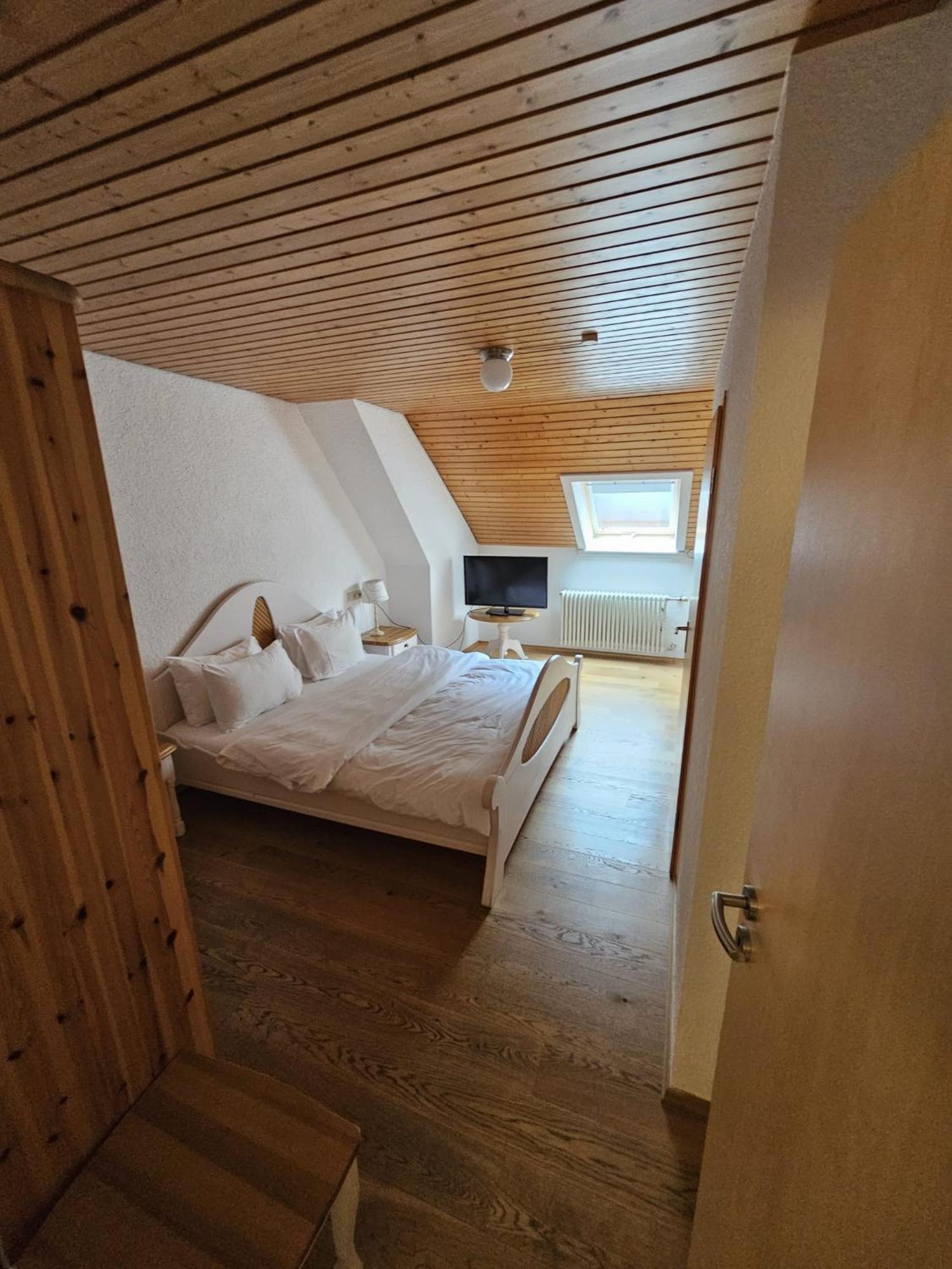 Stuub Jostal Apartment ทิทิเซ-นอยชตัดท์ ภายนอก รูปภาพ